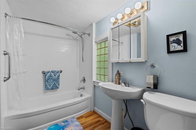 501 W 2nd Avenue, Lexington, NC 27292