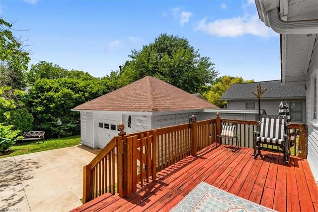 501 W 2nd Avenue, Lexington, NC 27292