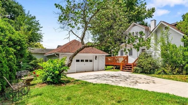501 W 2nd Avenue, Lexington, NC 27292