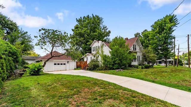 501 W 2nd Avenue, Lexington, NC 27292