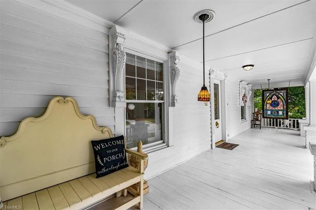 501 W 2nd Avenue, Lexington, NC 27292