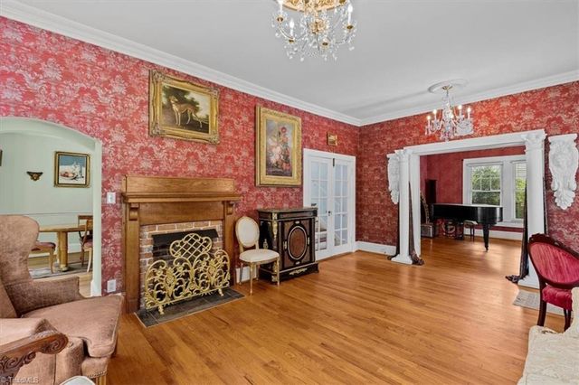 501 W 2nd Avenue, Lexington, NC 27292