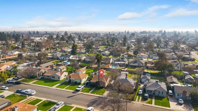 1136 E Michigan Avenue, Fresno, CA 93704