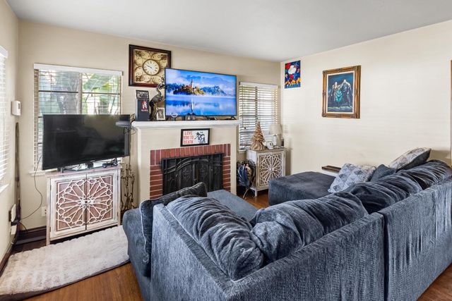 1136 E Michigan Avenue, Fresno, CA 93704