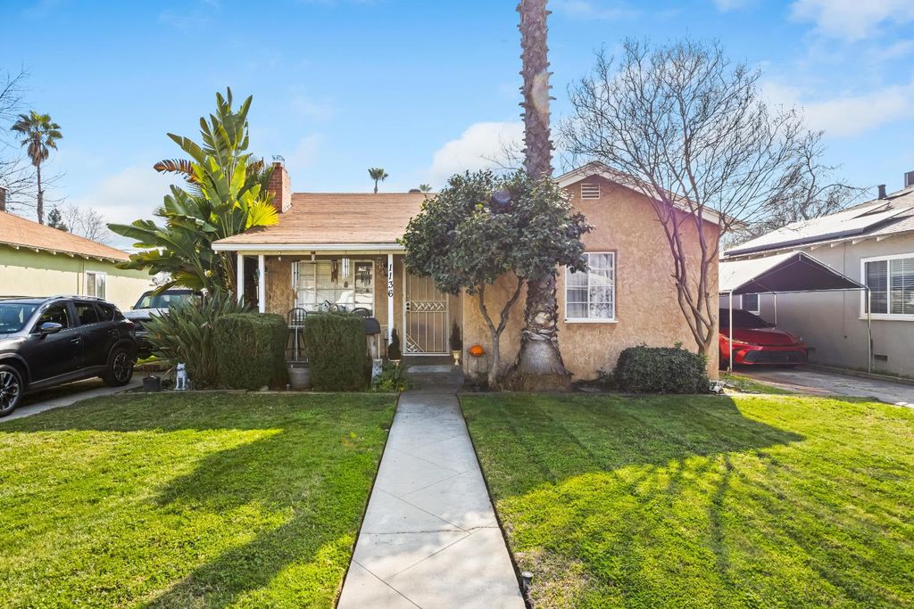 1136 E Michigan Avenue, Fresno, CA 93704