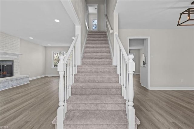 828 Cranston DR, Chesapeake, VA 23320