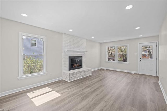 828 Cranston DR, Chesapeake, VA 23320