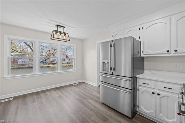 828 Cranston DR, Chesapeake, VA 23320