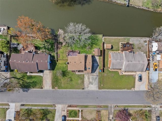 828 Cranston DR, Chesapeake, VA 23320