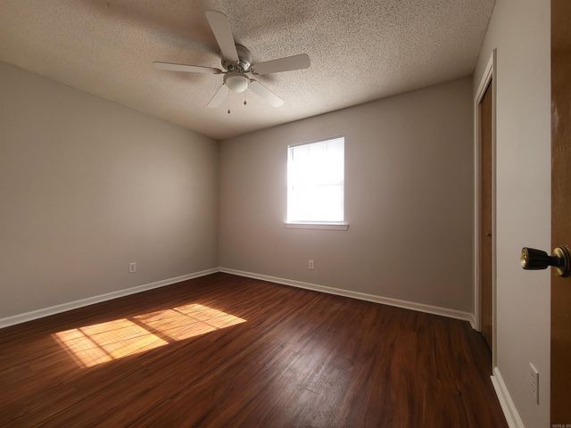 1006 Latigo Trail, Jacksonville, AR 72076