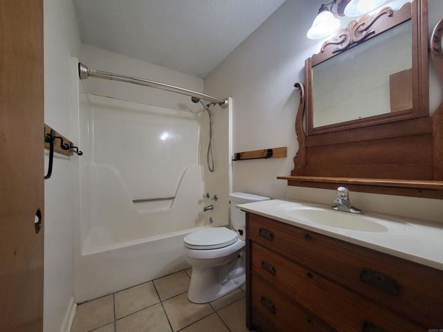 1006 Latigo Trail, Jacksonville, AR 72076