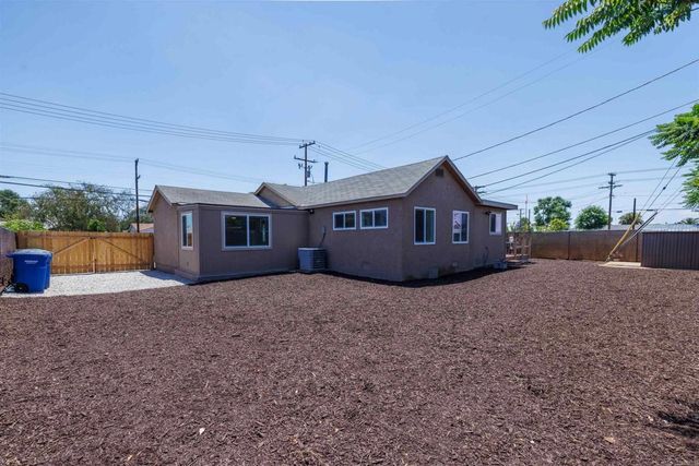 1512 E Madison Avenue, El Cajon, CA 92019