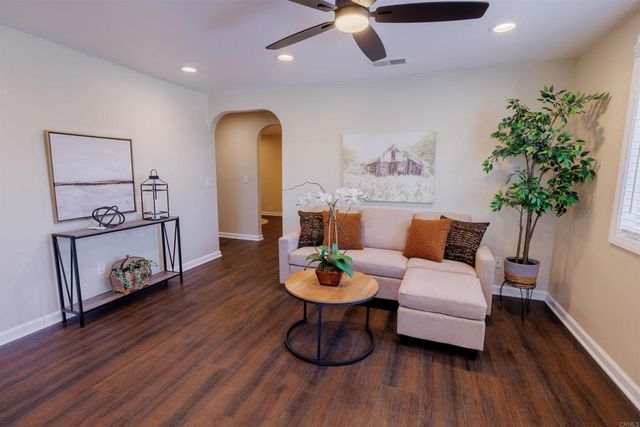 1512 E Madison Avenue, El Cajon, CA 92019