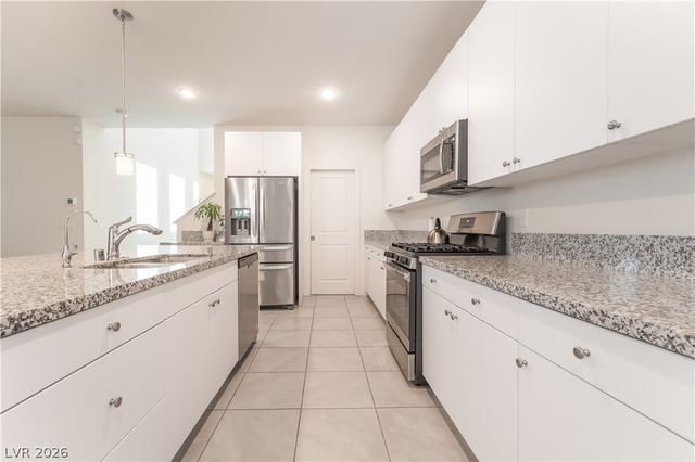 513 Founders Creek Avenue, North Las Vegas, NV 89084