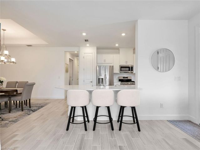 15558 Vittorio ST, Naples, FL 34114