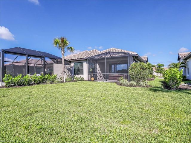 15558 Vittorio ST, Naples, FL 34114