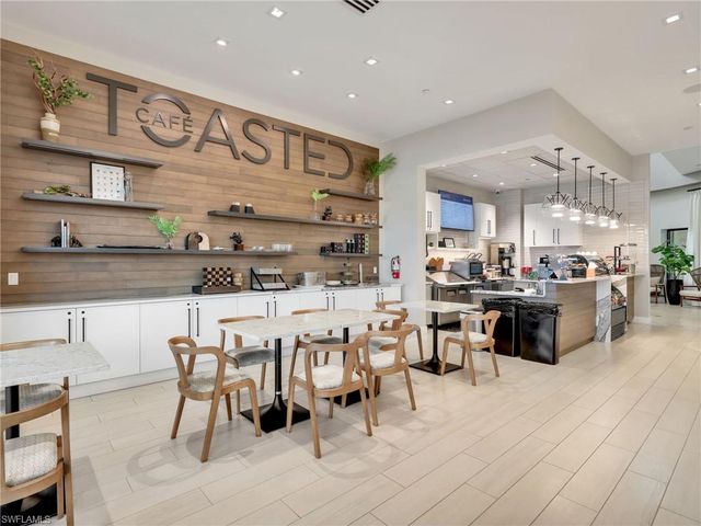 15558 Vittorio ST, Naples, FL 34114