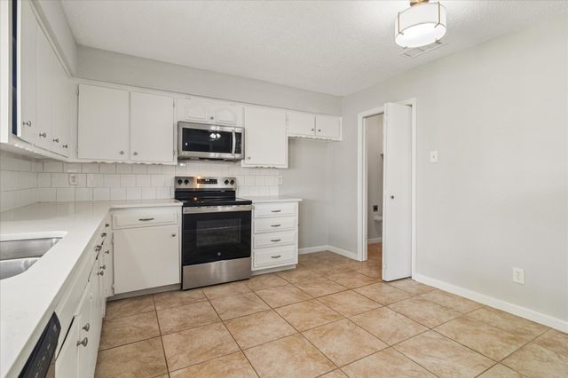 219 Running Brook Lane, Mesquite, TX 75149