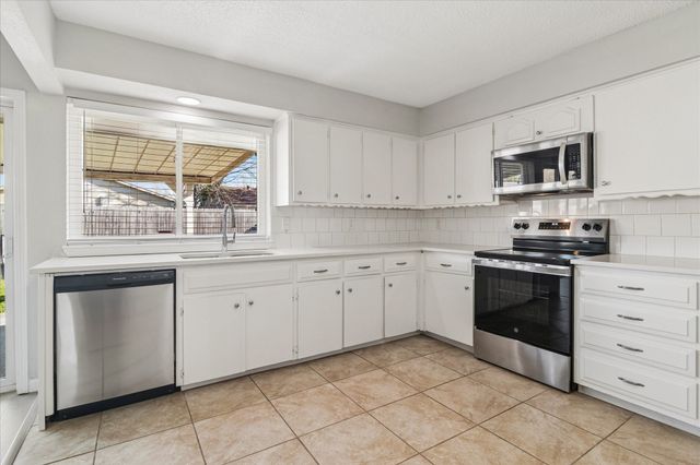 219 Running Brook Lane, Mesquite, TX 75149