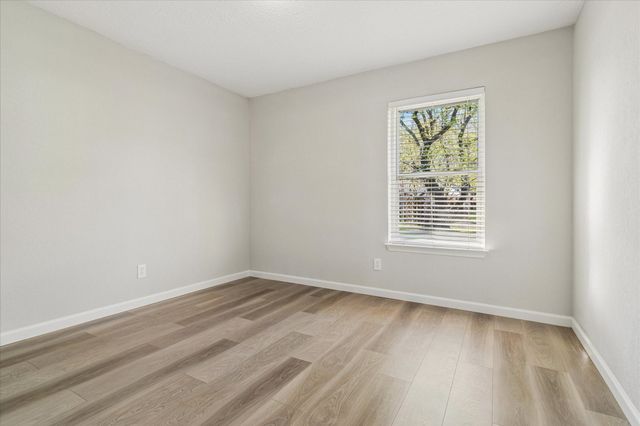 219 Running Brook Lane, Mesquite, TX 75149