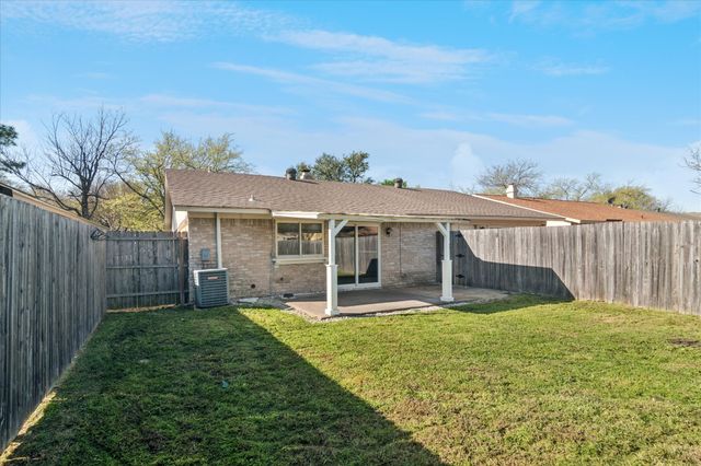 219 Running Brook Lane, Mesquite, TX 75149