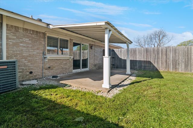 219 Running Brook Lane, Mesquite, TX 75149