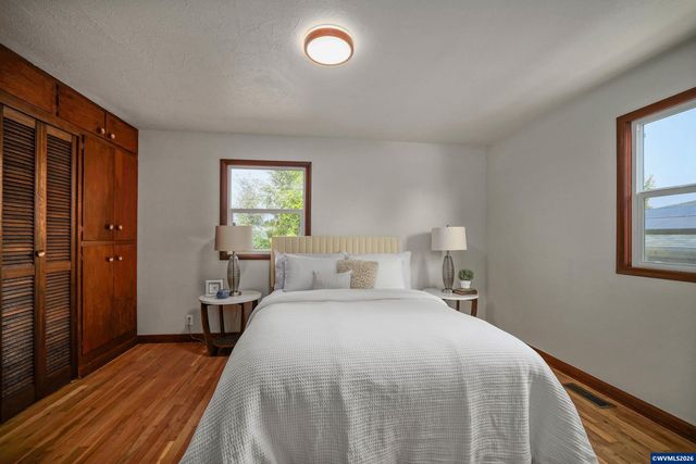 2955 Wedgewood Ct NE, Salem, OR 97301