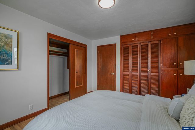 2955 Wedgewood Ct NE, Salem, OR 97301