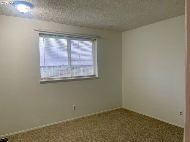 1100 SHARON Loop Se, Salem, OR 97306