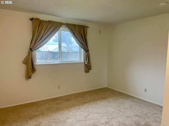 1100 SHARON Loop Se, Salem, OR 97306