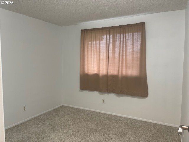 1100 SHARON Loop Se, Salem, OR 97306