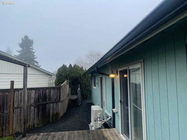 1100 SHARON Loop Se, Salem, OR 97306