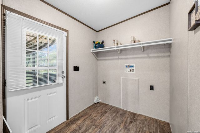 4339 NEW MATHIS RD, Elmendorf, TX 78112