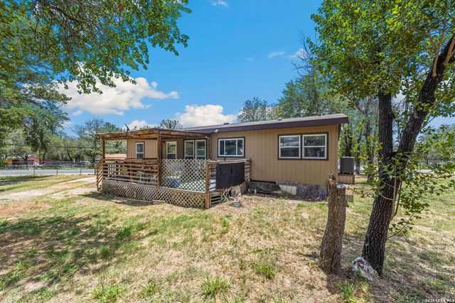 4339 NEW MATHIS RD, Elmendorf, TX 78112