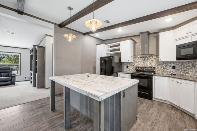 4339 NEW MATHIS RD, Elmendorf, TX 78112