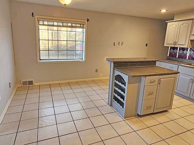 2040 RIDGEWAY RD, Memphis, TN 38119