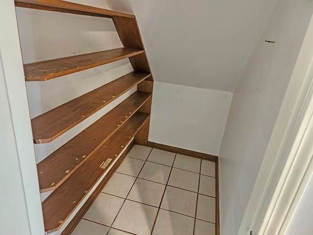 2040 RIDGEWAY RD, Memphis, TN 38119