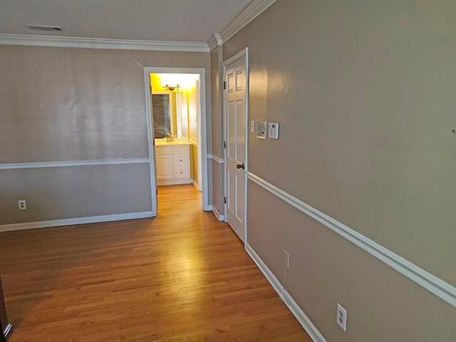 2040 RIDGEWAY RD, Memphis, TN 38119