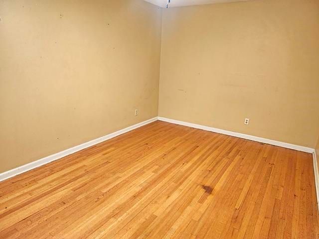 2040 RIDGEWAY RD, Memphis, TN 38119