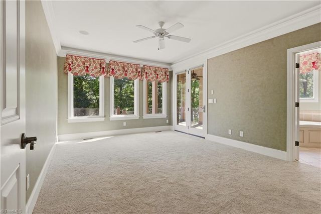 189 Harbor Drive W, Lexington, NC 27292