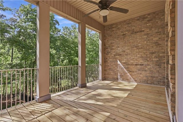 189 Harbor Drive W, Lexington, NC 27292