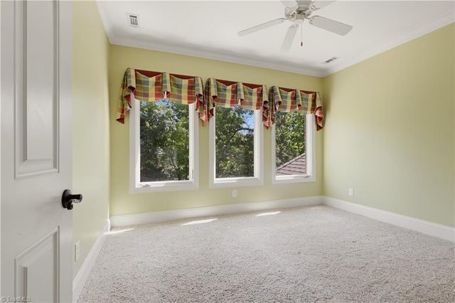 189 Harbor Drive W, Lexington, NC 27292
