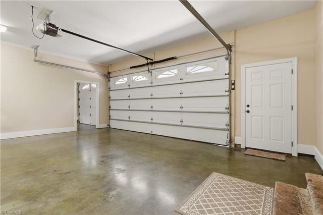 189 Harbor Drive W, Lexington, NC 27292