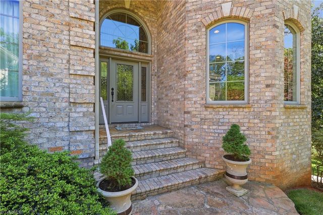 189 Harbor Drive W, Lexington, NC 27292