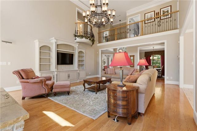189 Harbor Drive W, Lexington, NC 27292