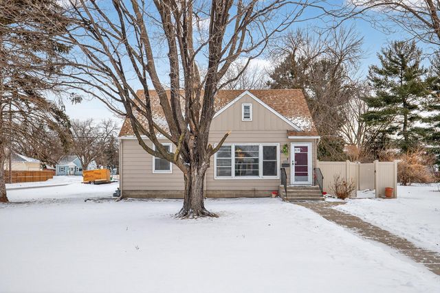 6046 Emerson Avenue N, Brooklyn Center, MN 55430
