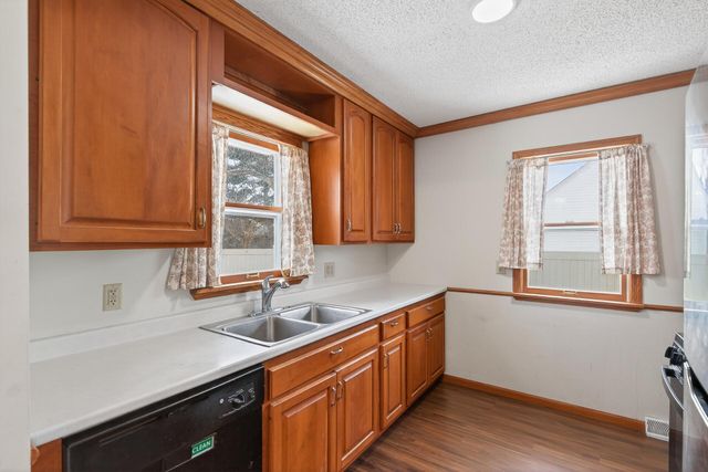 6046 Emerson Avenue N, Brooklyn Center, MN 55430