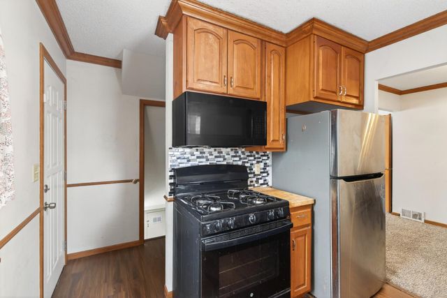 6046 Emerson Avenue N, Brooklyn Center, MN 55430