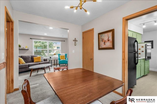 7770 Franklin Street, Omaha, NE 68114