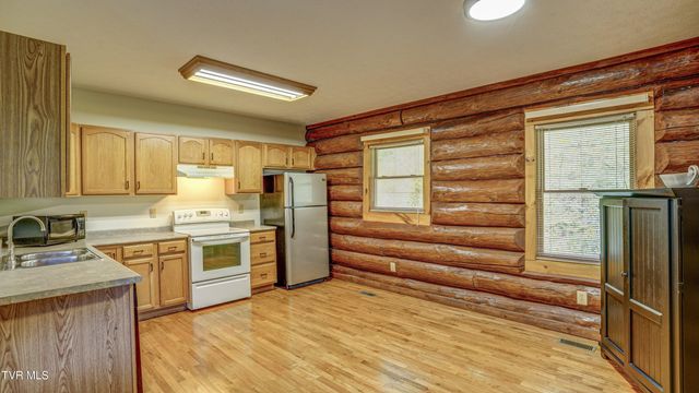 366 Judge Ben Allen Road, Elizabethton, TN 37643